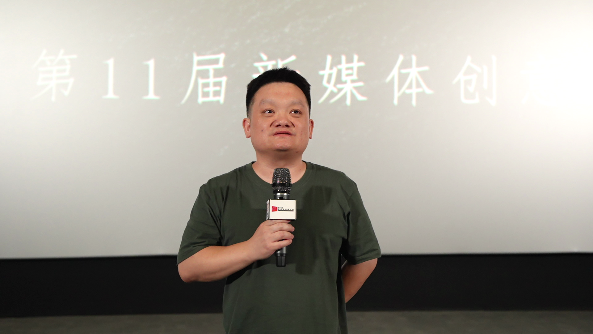 张波.png 张波.png